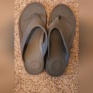 Totes Dark Grey Flip Flops Size 11, Like New